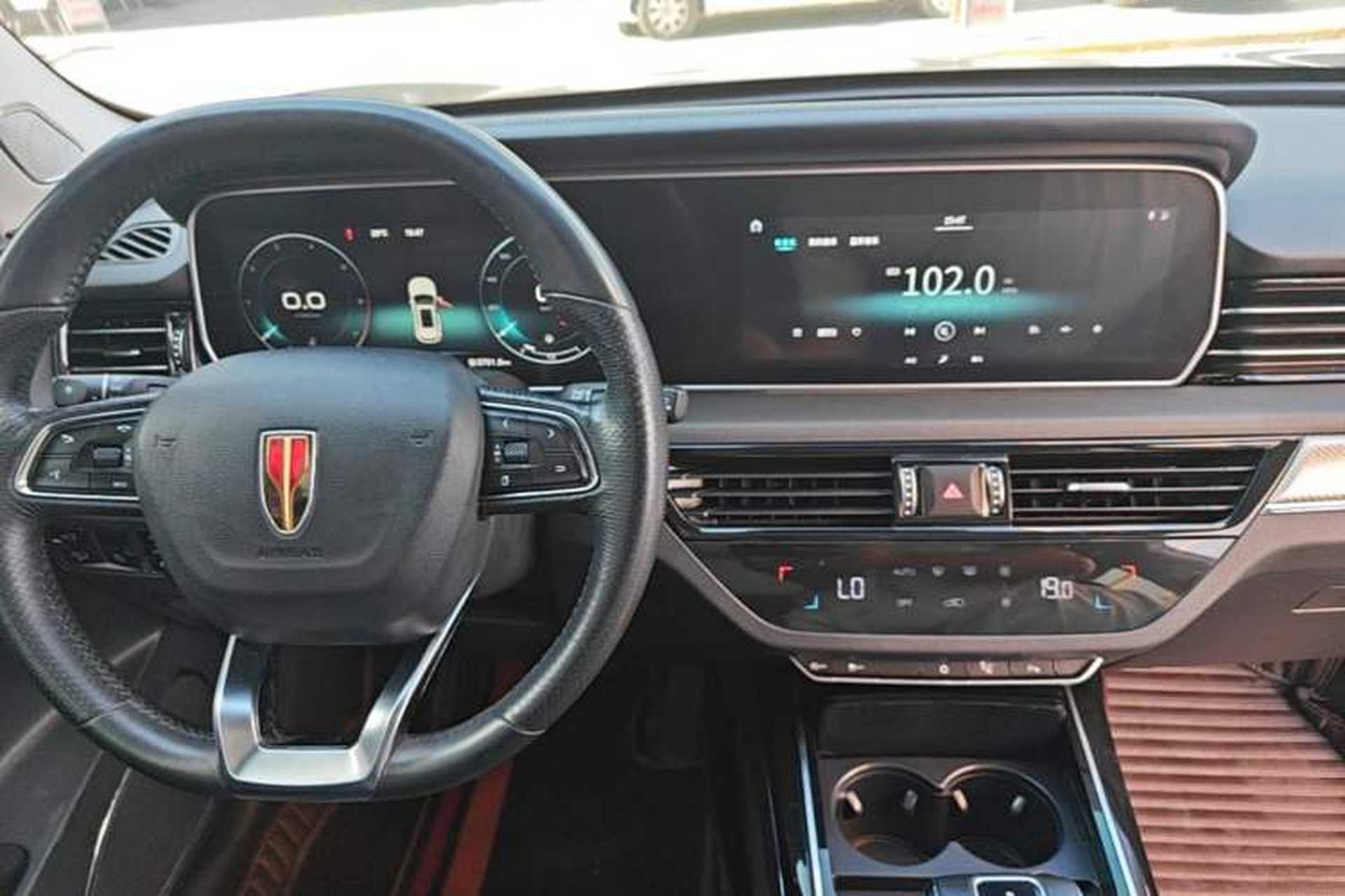 Used Hongqi HS5 2019 2.0T Smart Connect Flagship Edition Center Console