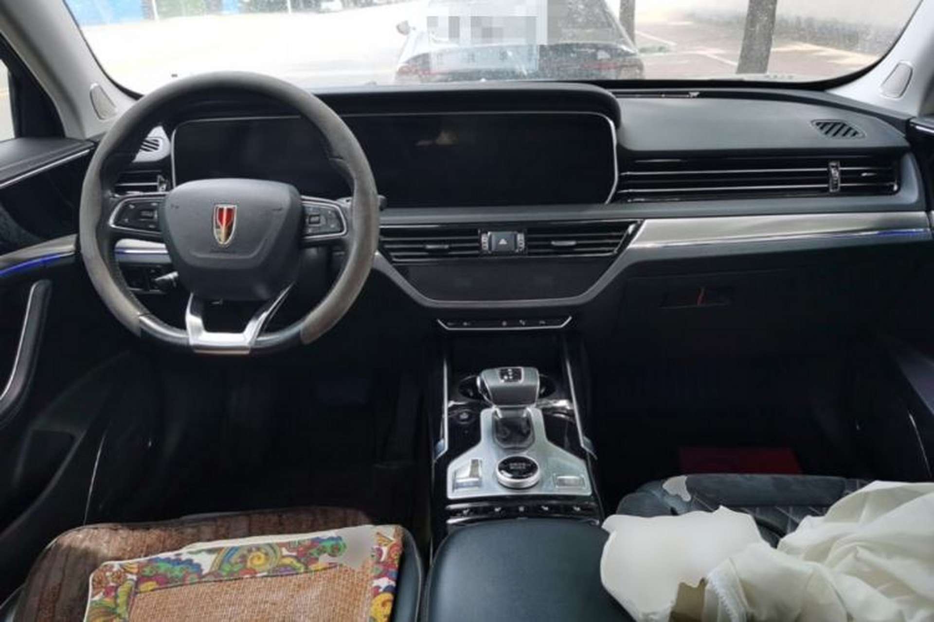 Used Hongqi HS5 2019 2.0T Smart Connect Flagship Edition Center Console