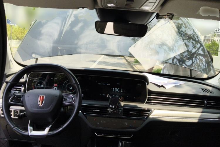 Used Hongqi HS5 2019 2.0T Smart Connect Flagship All-Wheel-Drive Version Center Console