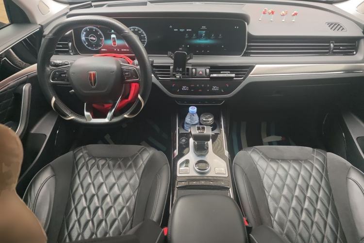 Used Hongqi HS5 2019 2.0T Smart Connect Flagship All-Wheel-Drive Version Center Console