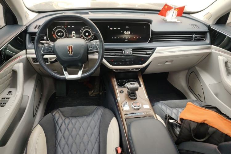 Used Hongqi HS5 2019 2.0T Smart Connect Flagship All-Wheel-Drive Version Center Console