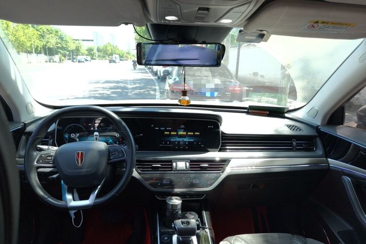 Used Hongqi HS5 2019 2.0T Smart Connect Flagship All-Wheel-Drive Version Center Console
