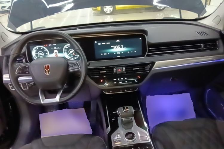 Used Hongqi HS5 2019 2.0T Smart Connect Flagship All-Wheel-Drive Version Center Console