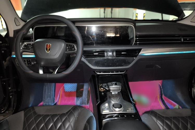 Used Hongqi HS5 2019 2.0T Smart Connect Flagship All-Wheel-Drive Version Center Console