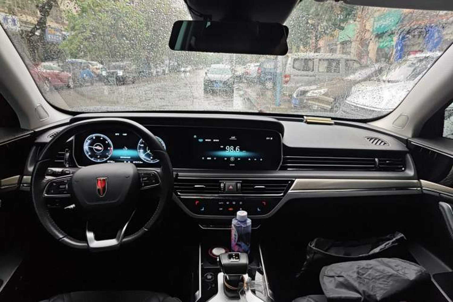 Used Hongqi HS5 2019 2.0T Smart Connect Flagship Edition Center Console