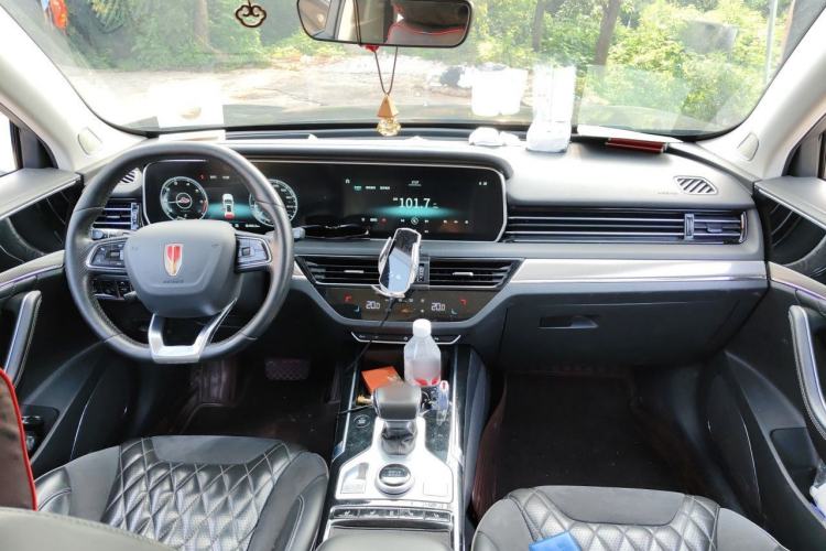 Used Hongqi HS5 2019 2.0T Smart Connect Flagship Edition Center Console