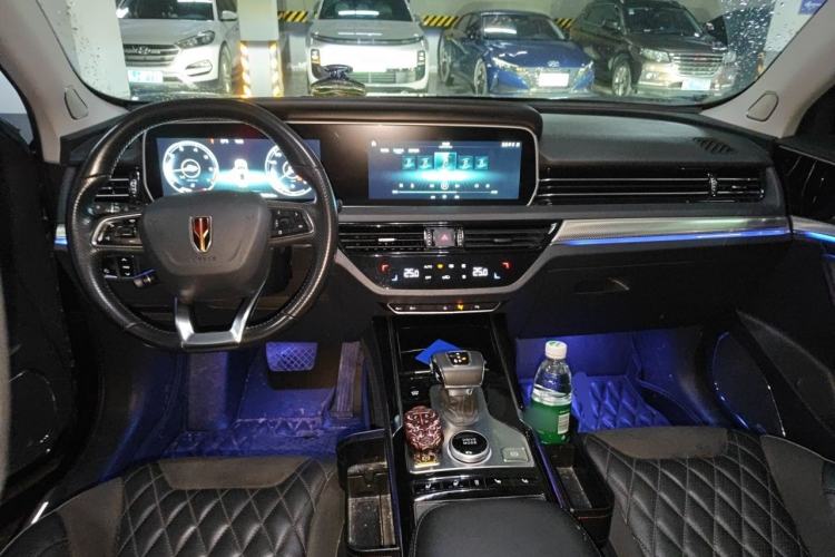 Used Hongqi HS5 2019 2.0T Smart Connect Flagship All-Wheel-Drive Version Center Console