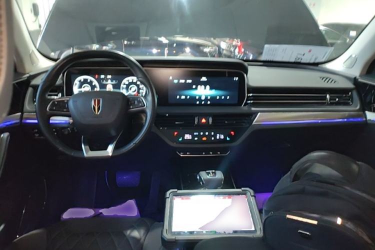 Used Hongqi HS5 2019 2.0T Smart Connect Flagship All-Wheel-Drive Version Center Console