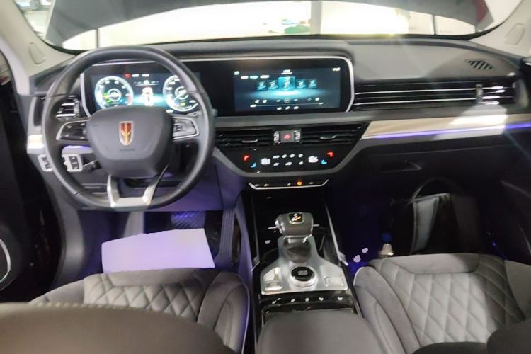 Used Hongqi HS5 2019 2.0T Smart Connect Flagship All-Wheel-Drive Version Center Console