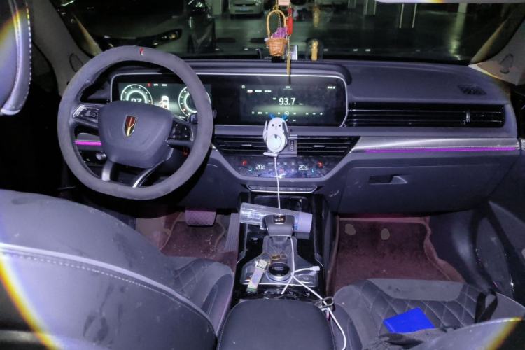 Used Hongqi HS5 2019 2.0T Smart Connect Flagship Edition Center Console