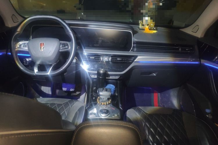 Used Hongqi HS5 2019 2.0T Smart Connect Flagship All-Wheel-Drive Version Center Console