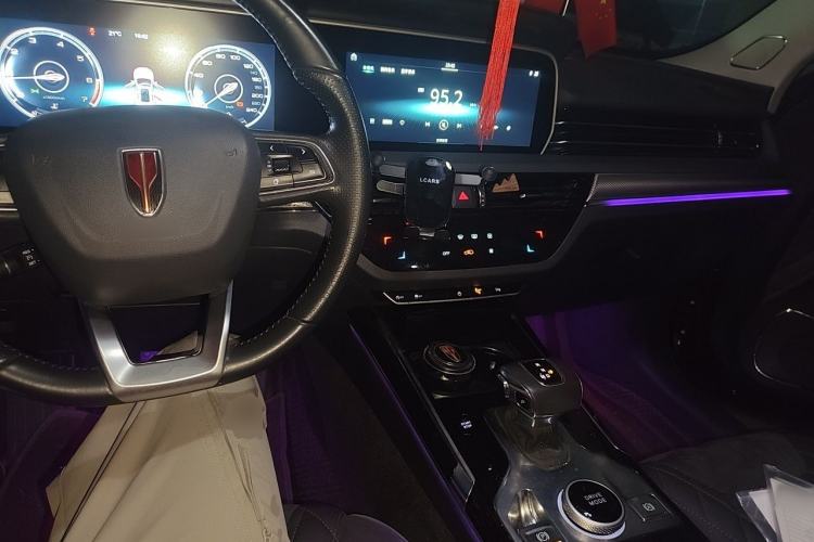Used Hongqi HS5 2019 2.0T Smart Connect Flagship Edition Center Console