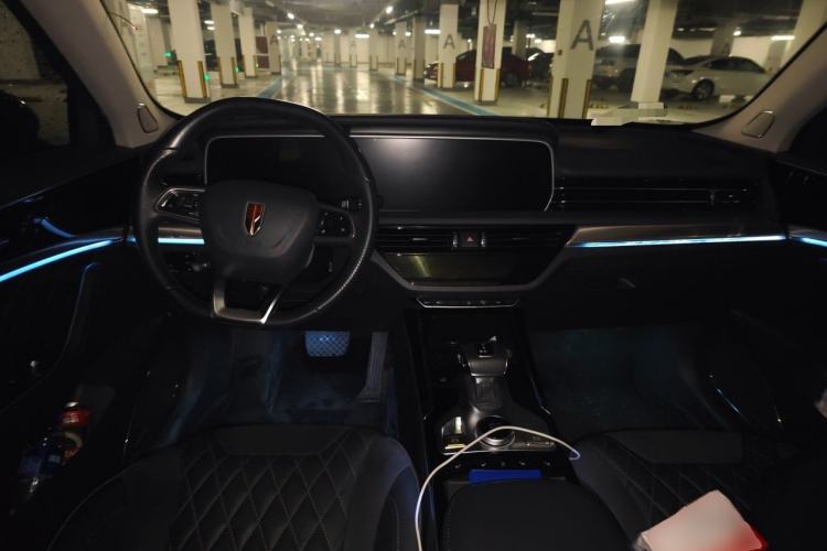 Used Hongqi HS5 2019 2.0T Smart Connect Flagship All-Wheel-Drive Version Center Console