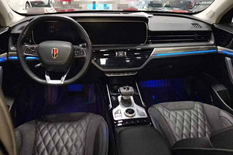 Used Hongqi HS5 2019 2.0T Smart Connect Flagship All-Wheel-Drive Version Center Console