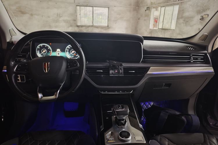 Used Hongqi HS5 2019 2.0T Smart Connect Flagship All-Wheel-Drive Version Center Console