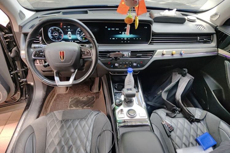 Used Hongqi HS5 2019 2.0T Smart Connect Flagship All-Wheel-Drive Version Center Console