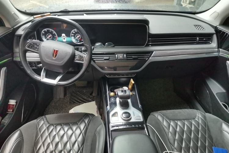 Used Hongqi HS5 2019 2.0T Smart Connect Flagship All-Wheel-Drive Version Center Console
