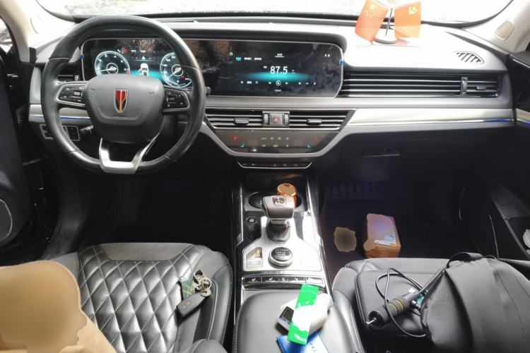 Used Hongqi HS5 2019 2.0T Smart Connect Flagship All-Wheel-Drive Version Center Console