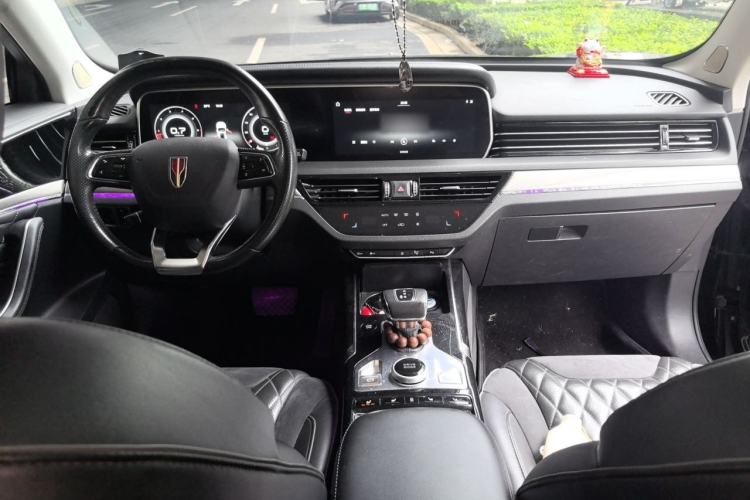 Used Hongqi HS5 2019 2.0T Smart Connect Flagship All-Wheel-Drive Version Center Console