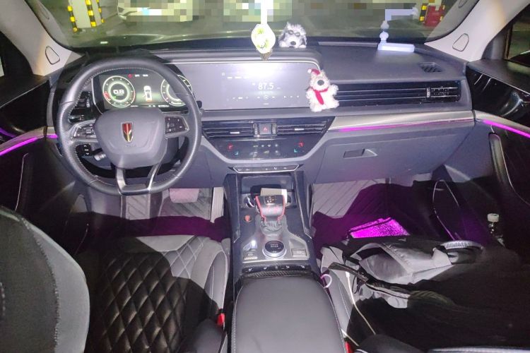 Used Hongqi HS5 2019 2.0T Smart Connect Flagship All-Wheel-Drive Version Center Console