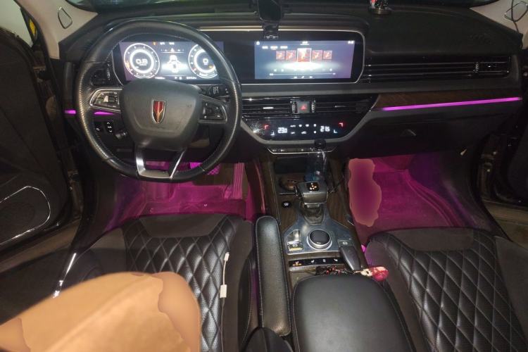 Used Hongqi HS5 2019 2.0T Smart Connect Flagship All-Wheel-Drive Version Center Console