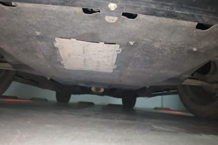 Used Hongqi HS5 2019 2.0T Smart Connect Flagship All-Wheel-Drive Version Chassis Front