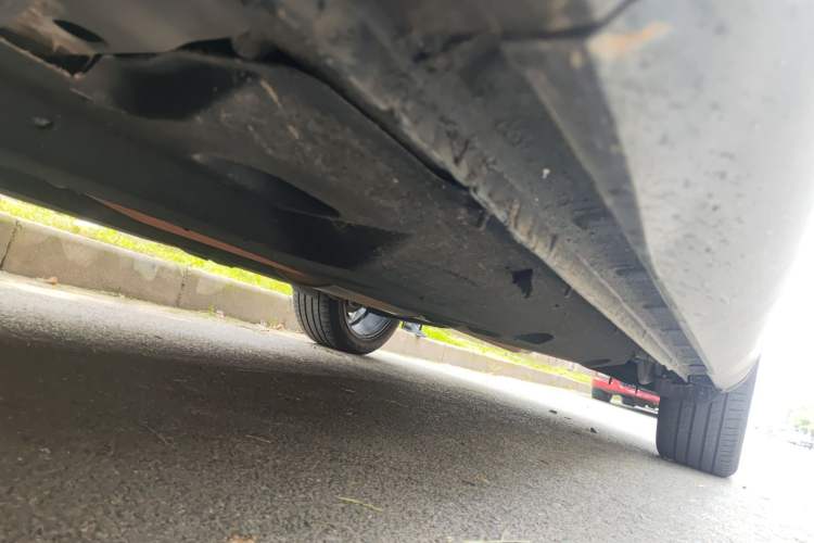 Used Hongqi HS5 2019 2.0T Smart Connect Flagship All-Wheel-Drive Version Chassis Front Left