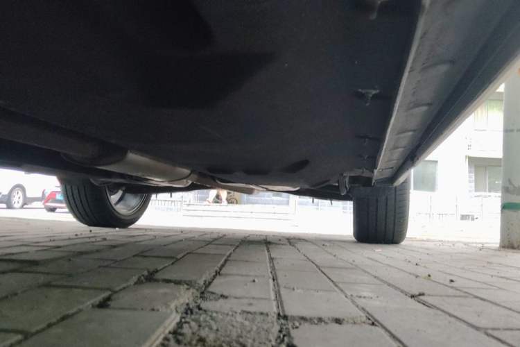 Used Hongqi HS5 2019 2.0T Smart Connect Flagship All-Wheel-Drive Version Chassis Front Left