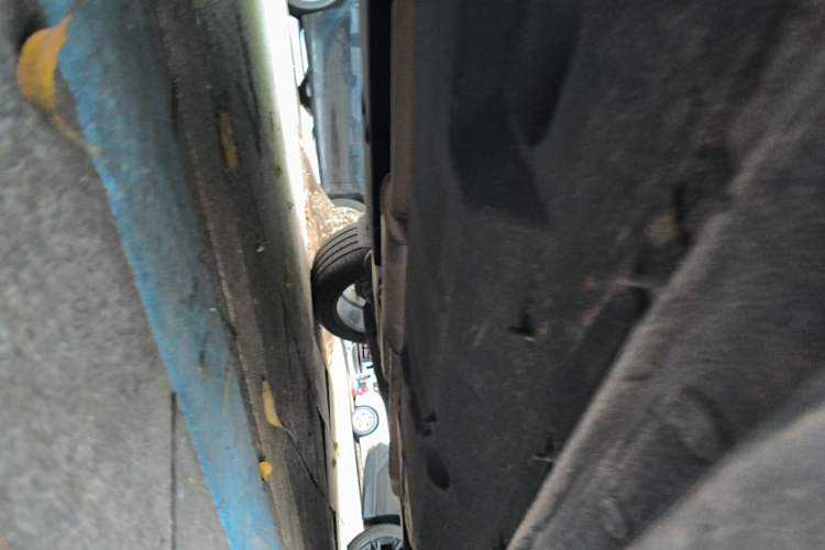 Used Hongqi HS5 2019 2.0T Smart Connect Flagship All-Wheel-Drive Version Chassis Front Left