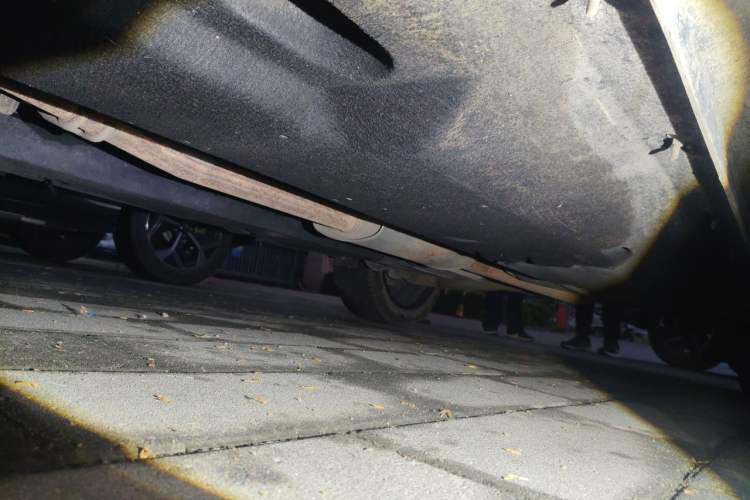 Used Hongqi HS5 2019 2.0T Smart Connect Flagship All-Wheel-Drive Version Chassis Front Left