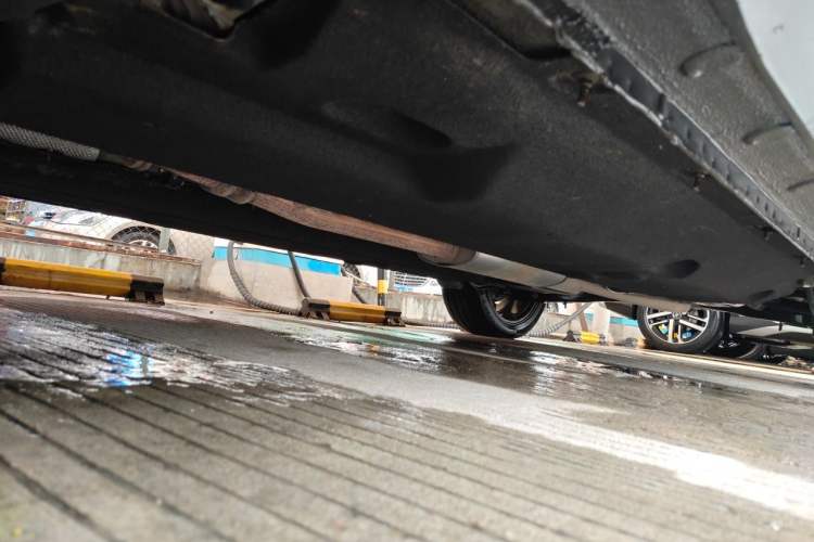 Used Hongqi HS5 2019 2.0T Smart Connect Flagship All-Wheel-Drive Version Chassis Front Left