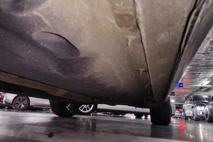 Used Hongqi HS5 2019 2.0T Smart Connect Flagship All-Wheel-Drive Version Chassis Front Left