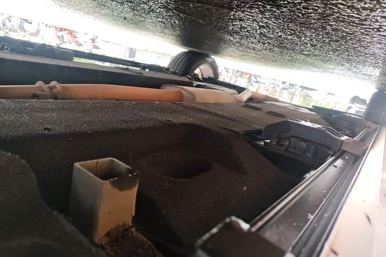 Used Hongqi HS5 2019 2.0T Smart Connect Flagship All-Wheel-Drive Version Chassis Front Left