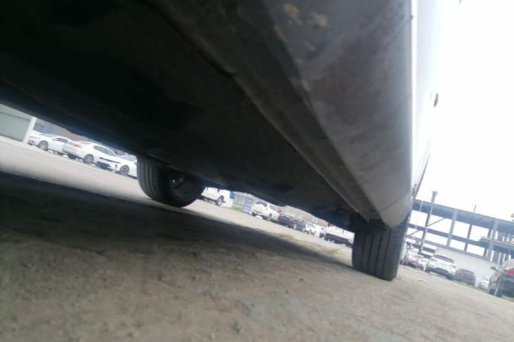 Used Hongqi HS5 2019 2.0T Smart Connect Flagship All-Wheel-Drive Version Chassis Front Left