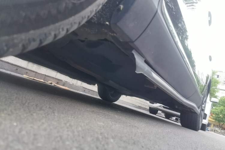 Used Hongqi HS5 2019 2.0T Smart Connect Flagship All-Wheel-Drive Version Chassis Front Left