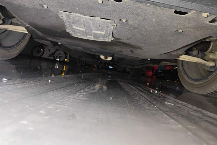 Used Hongqi HS5 2019 2.0T Smart Connect Flagship All-Wheel-Drive Version Chassis Front