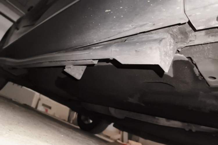 Used Hongqi HS5 2019 2.0T Smart Connect Flagship Edition Chassis Front Right