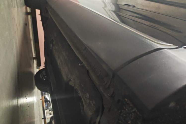 Used Hongqi HS5 2019 2.0T Smart Connect Flagship All-Wheel-Drive Version Chassis Front Right