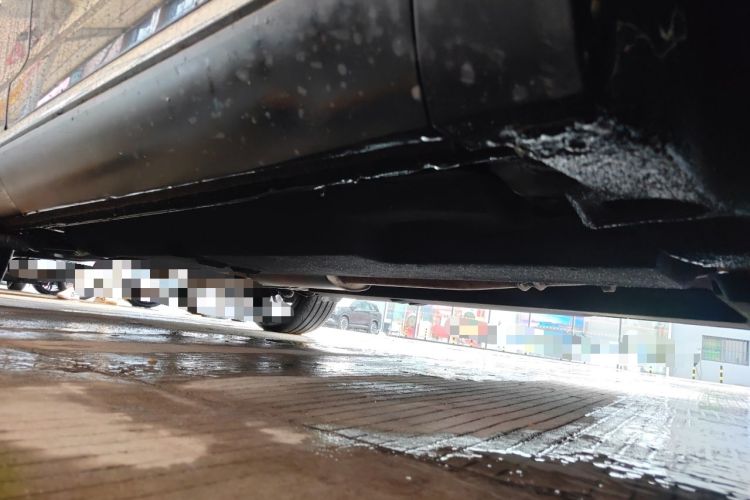 Used Hongqi HS5 2019 2.0T Smart Connect Flagship All-Wheel-Drive Version Chassis Front Right