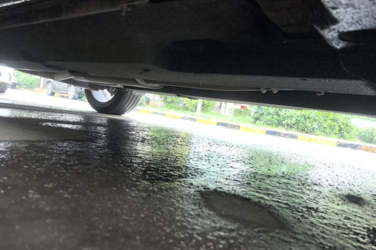 Used Hongqi HS5 2019 2.0T Smart Connect Flagship All-Wheel-Drive Version Chassis Front Right
