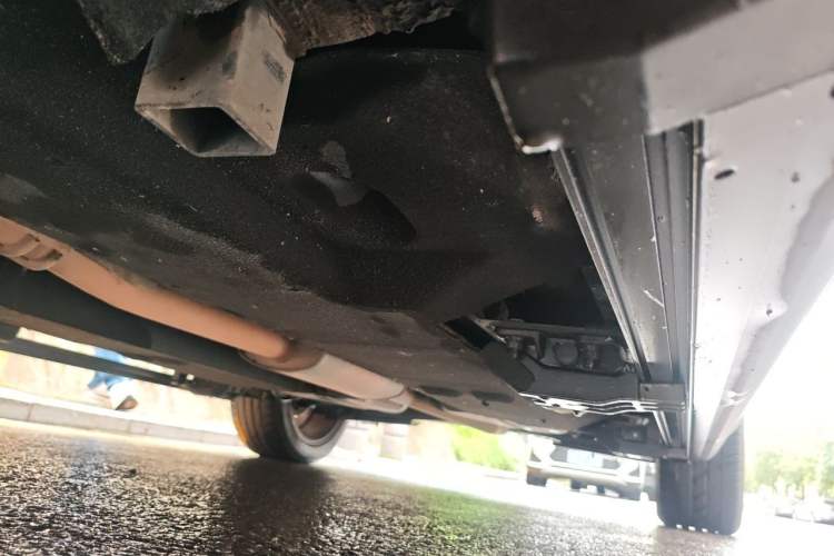 Used Hongqi HS5 2019 2.0T Smart Connect Flagship All-Wheel-Drive Version Chassis Front Right