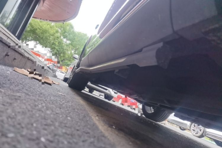 Used Hongqi HS5 2019 2.0T Smart Connect Flagship All-Wheel-Drive Version Chassis Front Right
