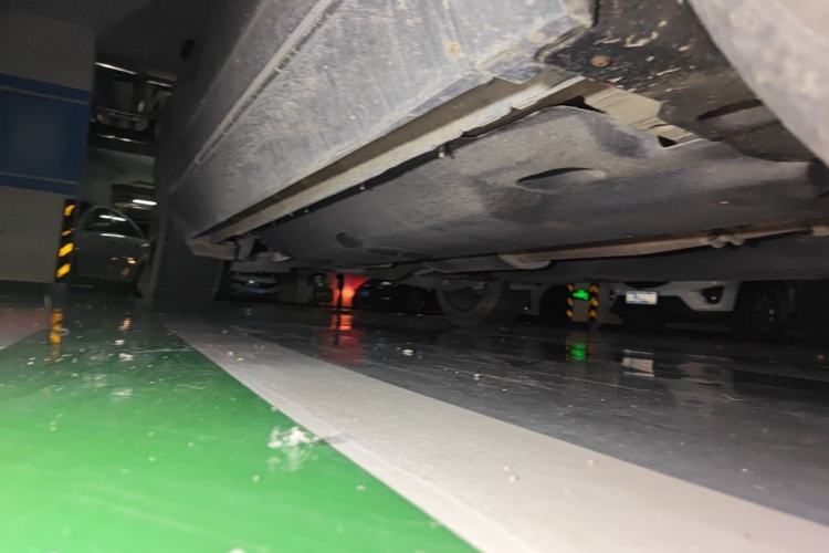 Used Hongqi HS5 2019 2.0T Smart Connect Flagship All-Wheel-Drive Version Chassis Front Right