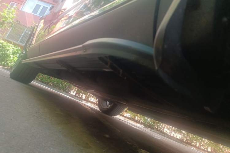 Used Hongqi HS5 2019 2.0T Smart Connect Flagship All-Wheel-Drive Version Chassis Front Right