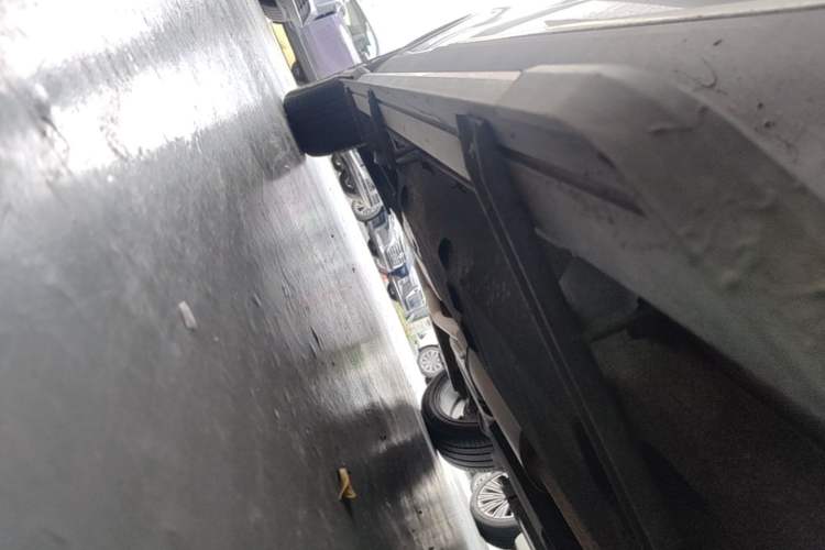 Used Hongqi HS5 2019 2.0T Smart Connect Flagship All-Wheel-Drive Version Chassis Front Right