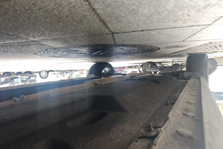 Used Hongqi HS5 2019 2.0T Smart Connect Flagship All-Wheel-Drive Version Chassis Front Right
