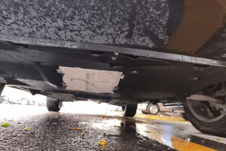 Used Hongqi HS5 2019 2.0T Smart Connect Flagship All-Wheel-Drive Version Chassis Front
