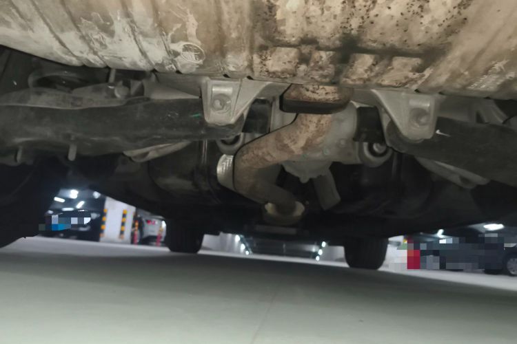 Used Hongqi HS5 2019 2.0T Smart Connect Flagship All-Wheel-Drive Version Chassis Rear