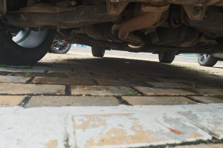 Used Hongqi HS5 2019 2.0T Smart Connect Flagship All-Wheel-Drive Version Chassis Rear
