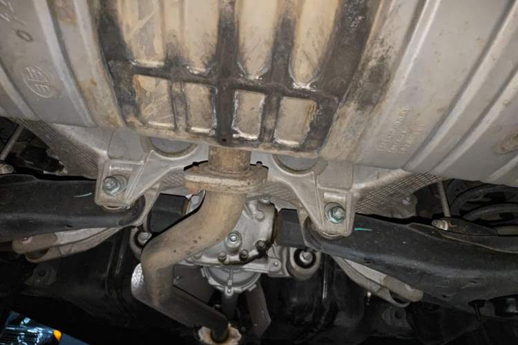 Used Hongqi HS5 2019 2.0T Smart Connect Flagship All-Wheel-Drive Version Chassis Rear